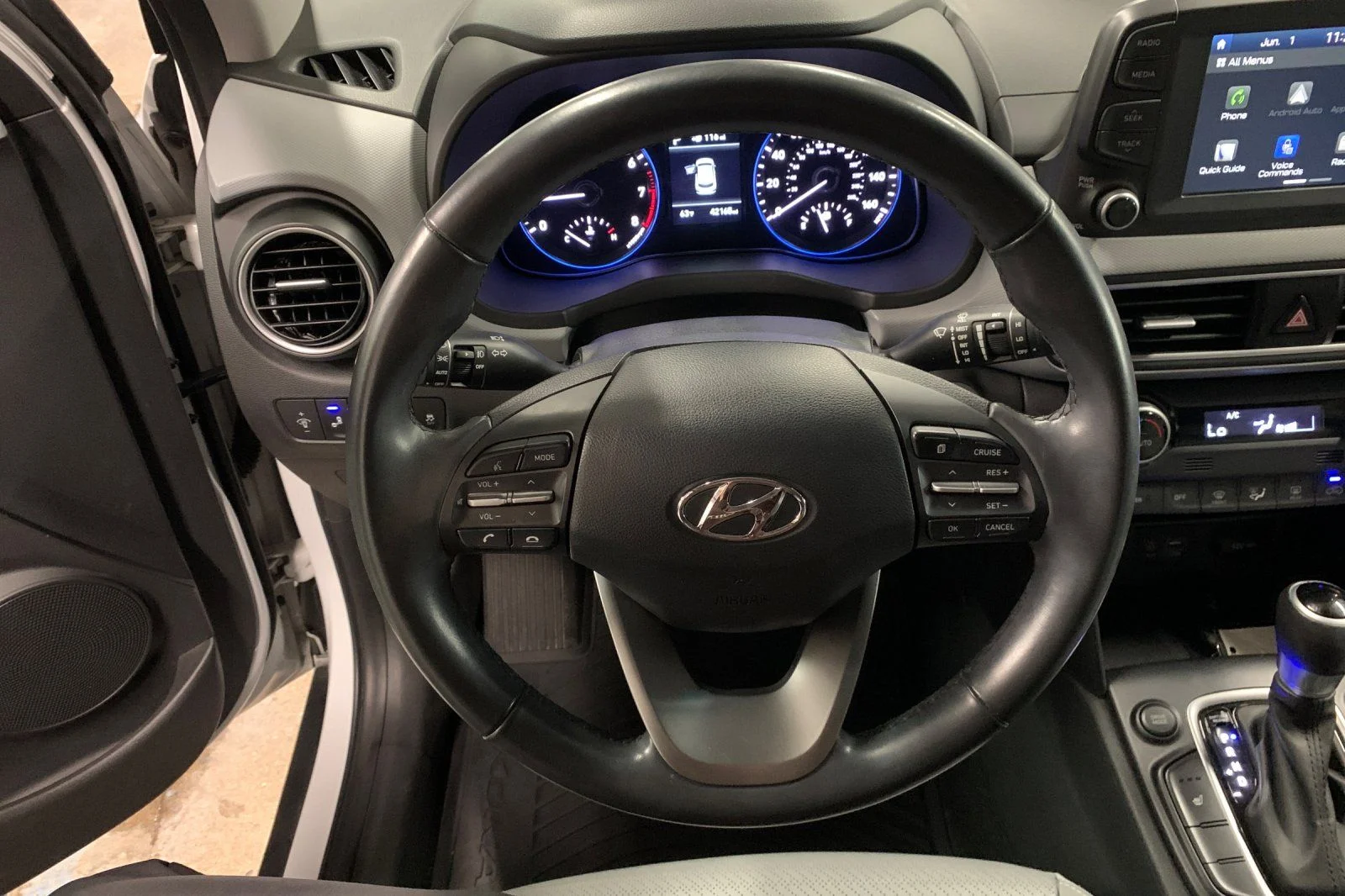 Used 2018 White Hyundai Limited image 26