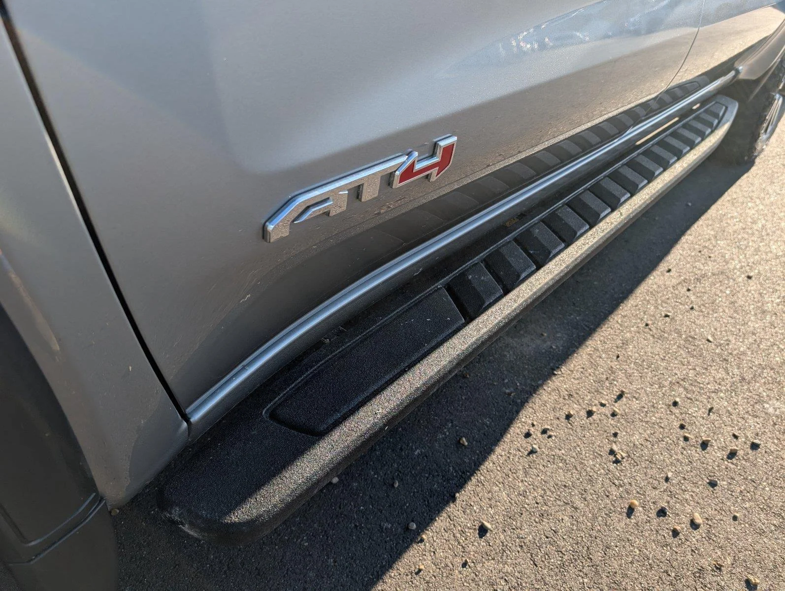 Used 2025 Sterling Metallic GMC AT4 image 13
