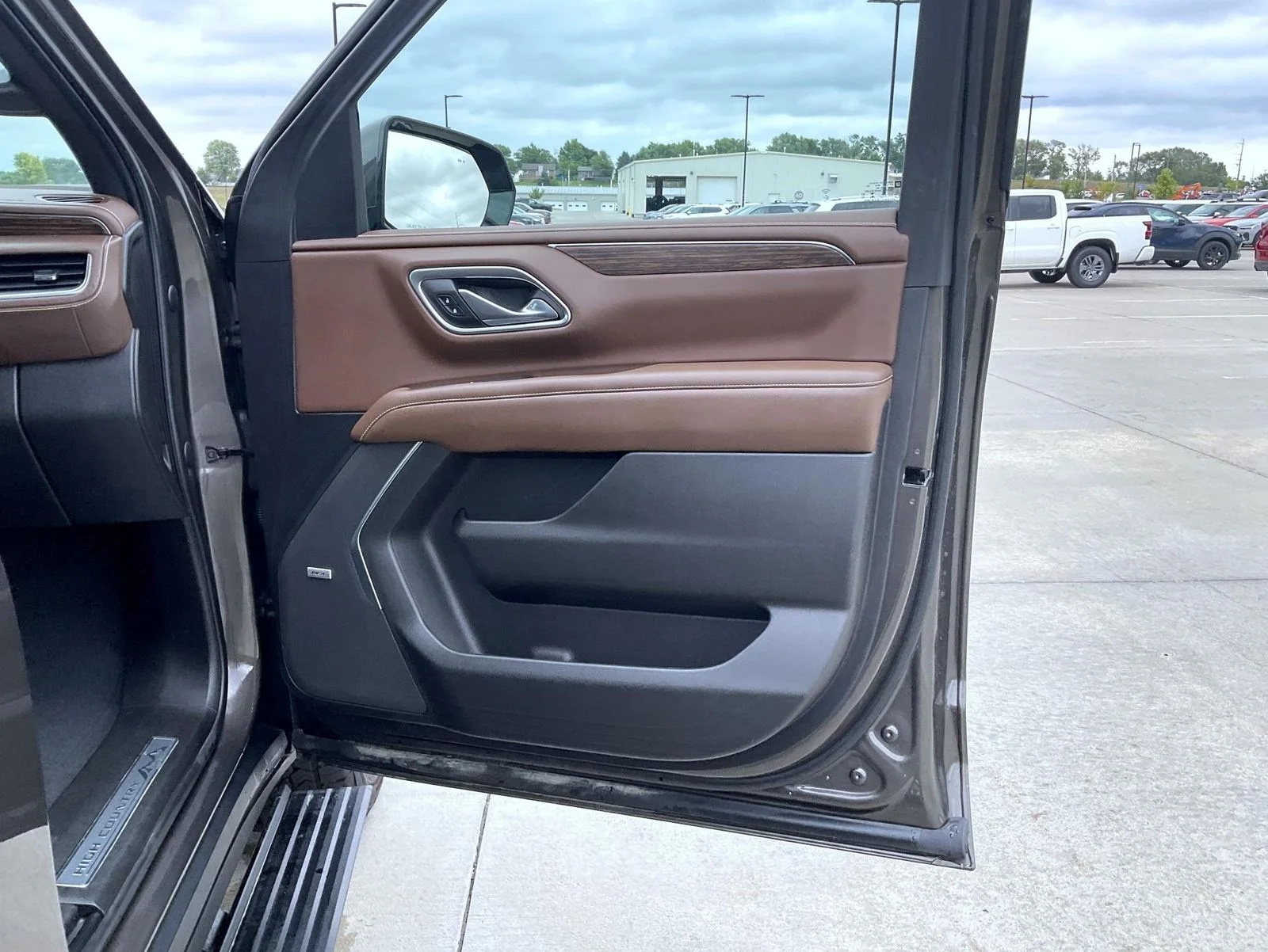 Used 2021 Gray Chevrolet High Country image 17