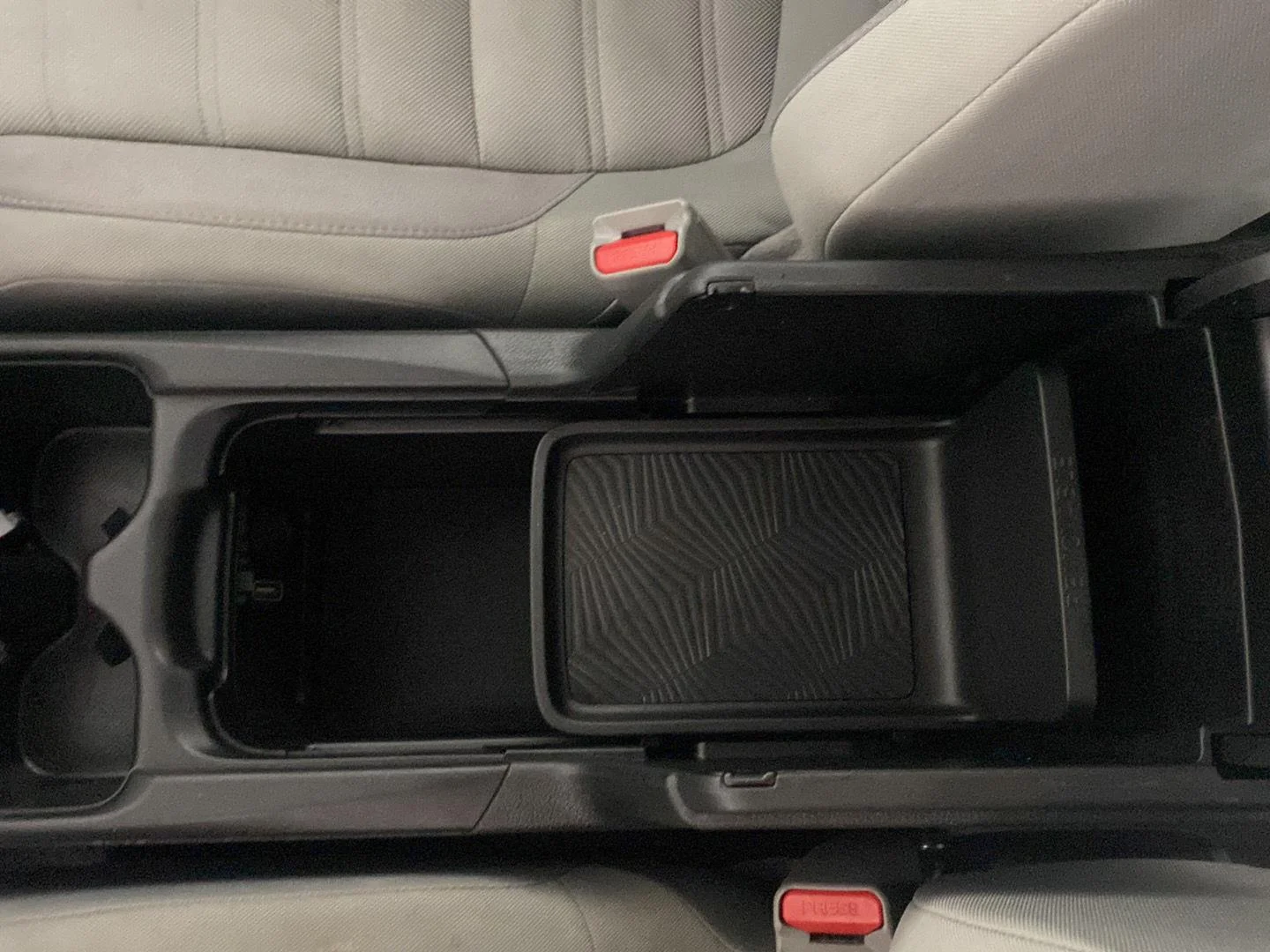 Used 2018 Lunar Silver Metallic Honda LX image 20