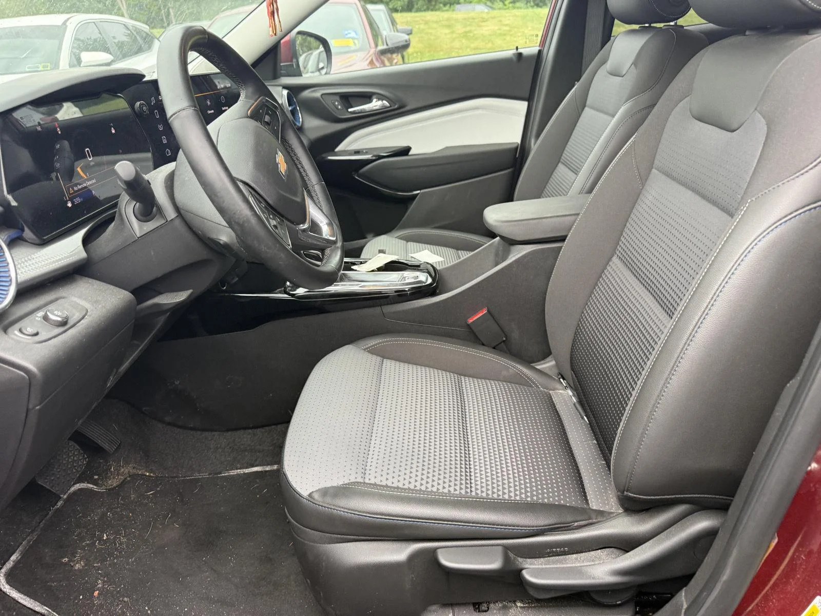 Used 2024 Crimson Metallic Chevrolet LT image 10