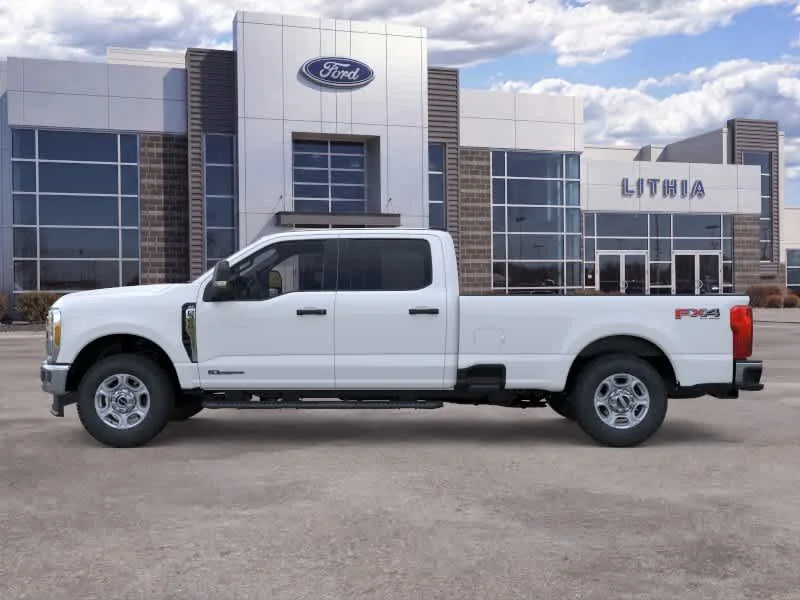 New 2026 Oxford White Ford F-350® XLT image 3