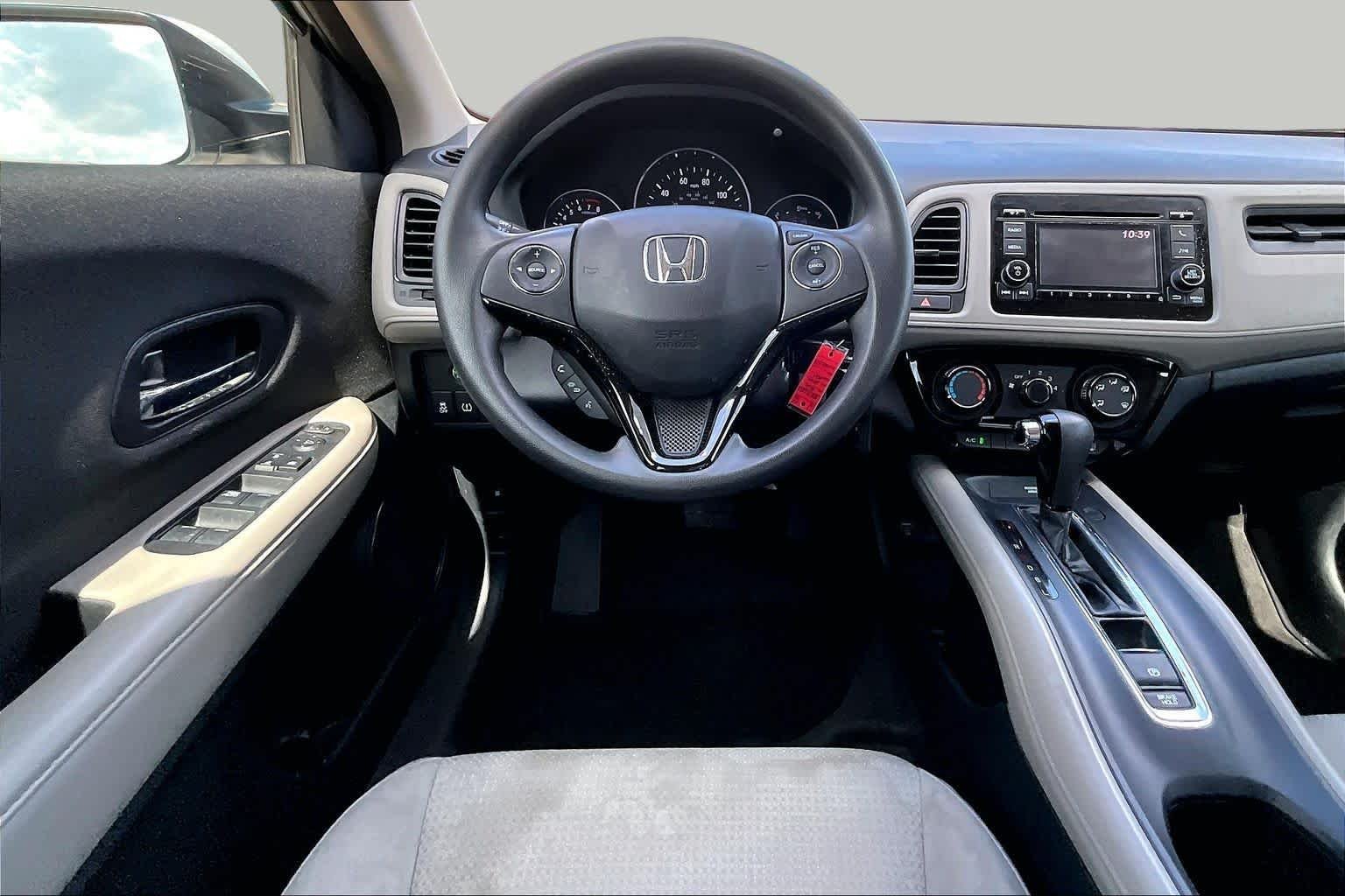 Used 2021 Platinum White Pearl Honda LX image 6