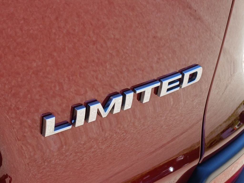 Used 2021 Red Jeep Limited image 33