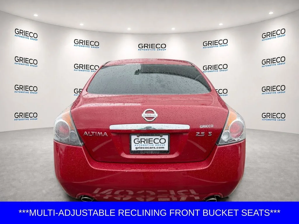 Used 2009 Red Nissan 2.5 S image 6