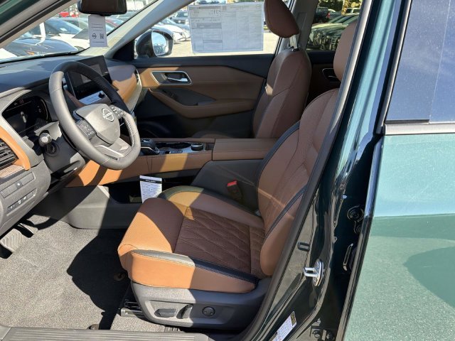 New 2026 Obsidian Green Pearl Nissan Platinum image 14