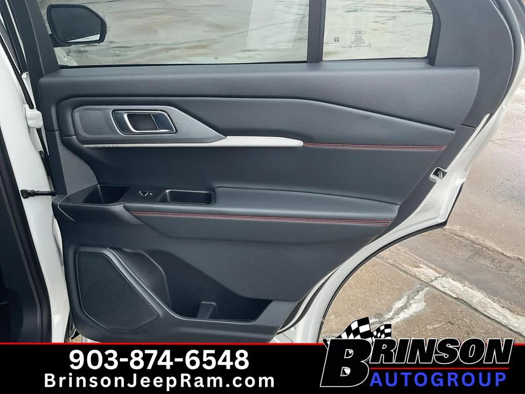Used 2026 STAR WHITE MET TRI-COAT Ford ST-Line image 24