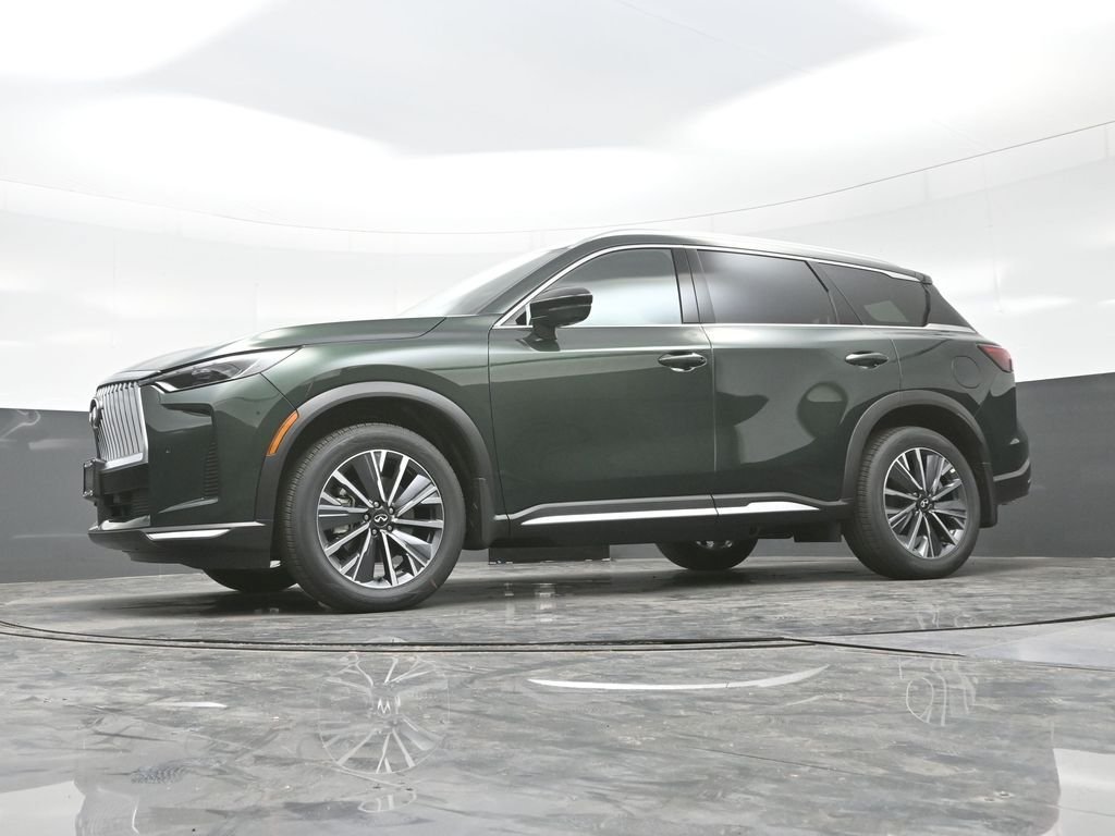 New 2026 Green INFINITI LUXE image 25