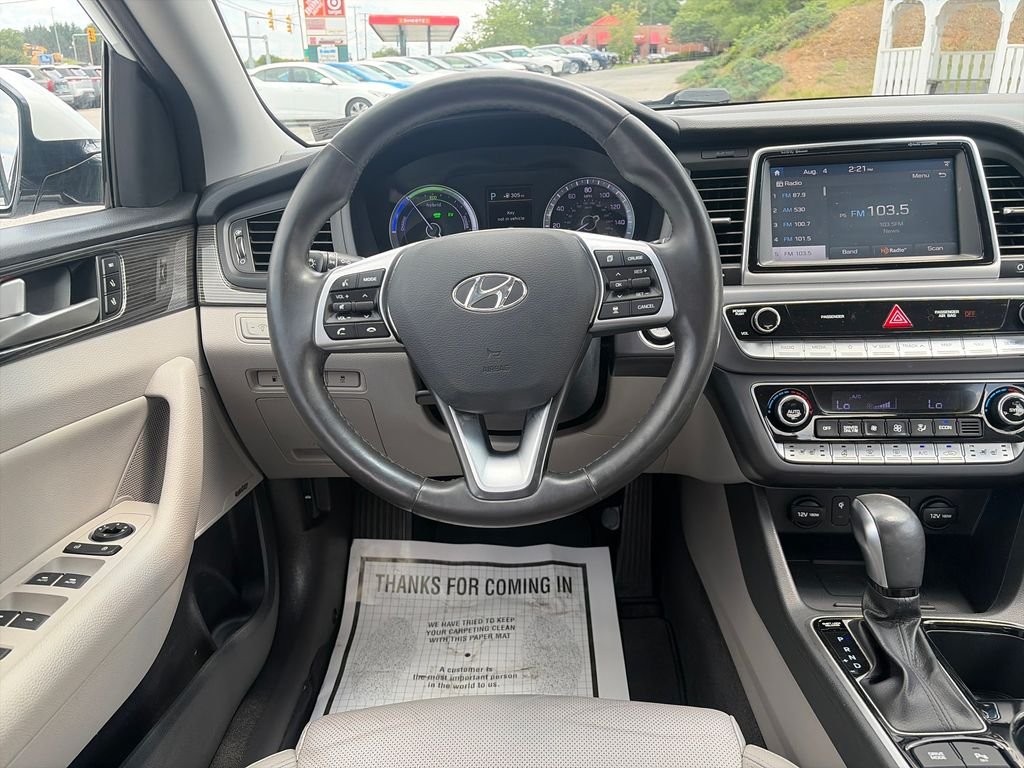 Used 2019 White Hyundai Limited image 14