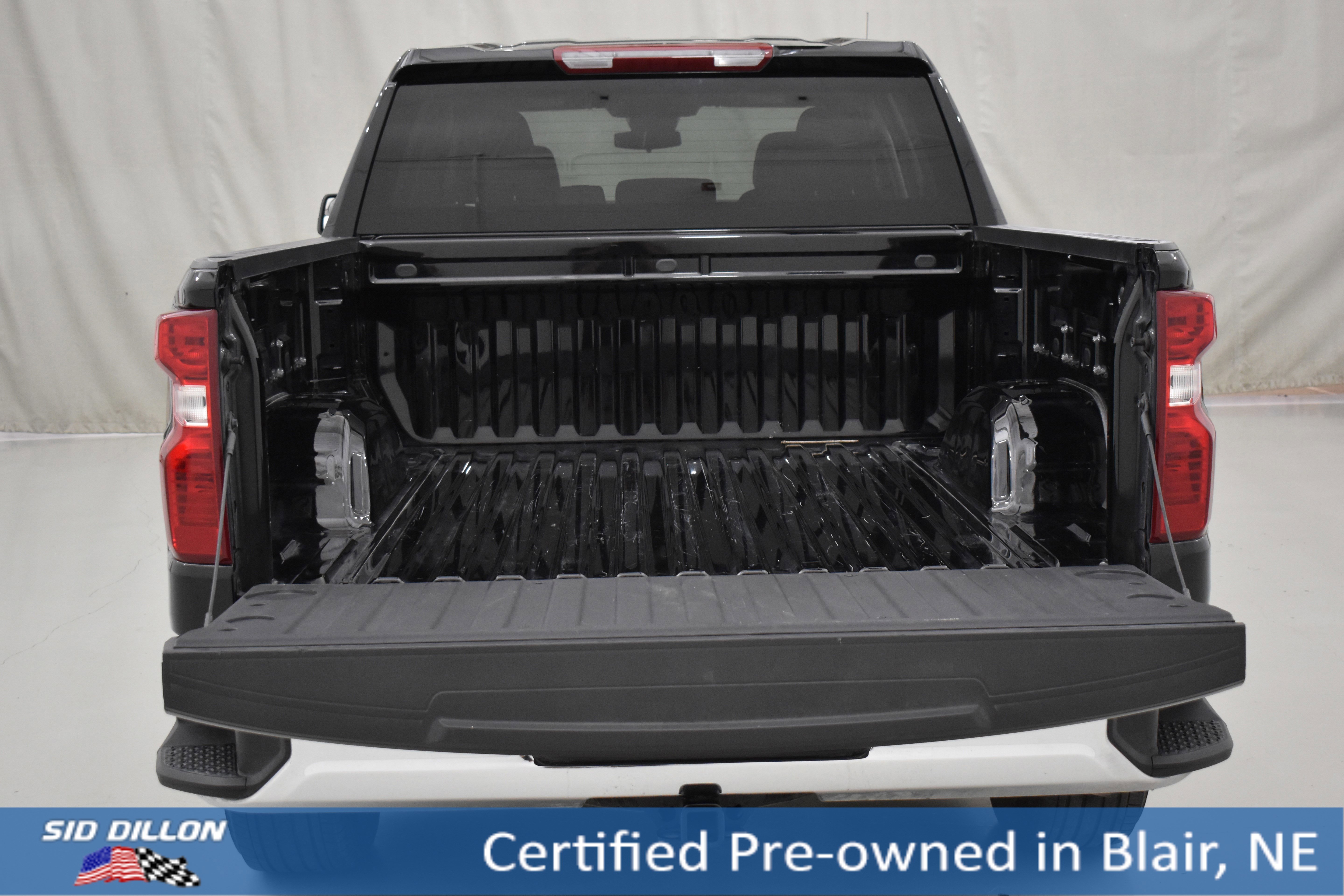 Used 2025 Black Chevrolet LT image 11