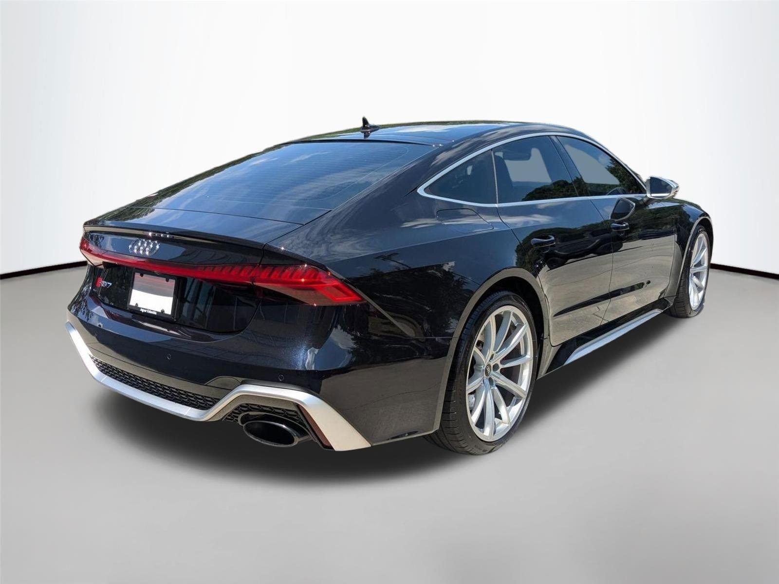 Used 2022 Sebring Black Crystal Effect AUDI  image 5