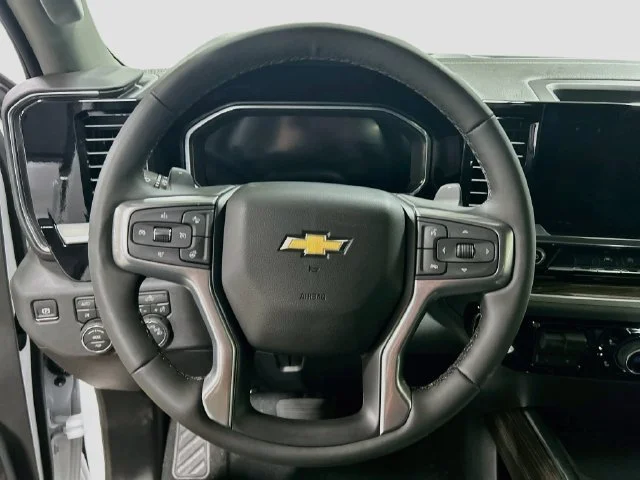 2026 Chevrolet Silverado 1500 LT - Photo 14