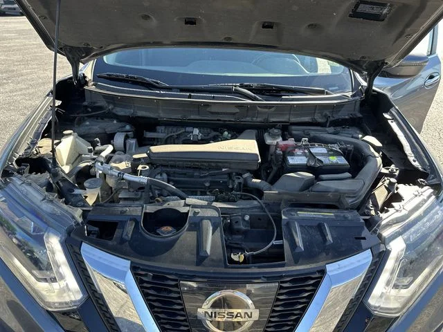 Used 2017 Gray Nissan SV image 19