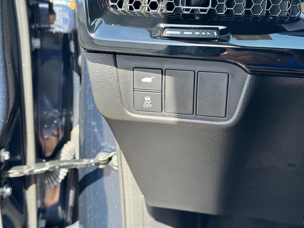 Used 2024 Canyon River Blue Metallic Honda EX-L image 23