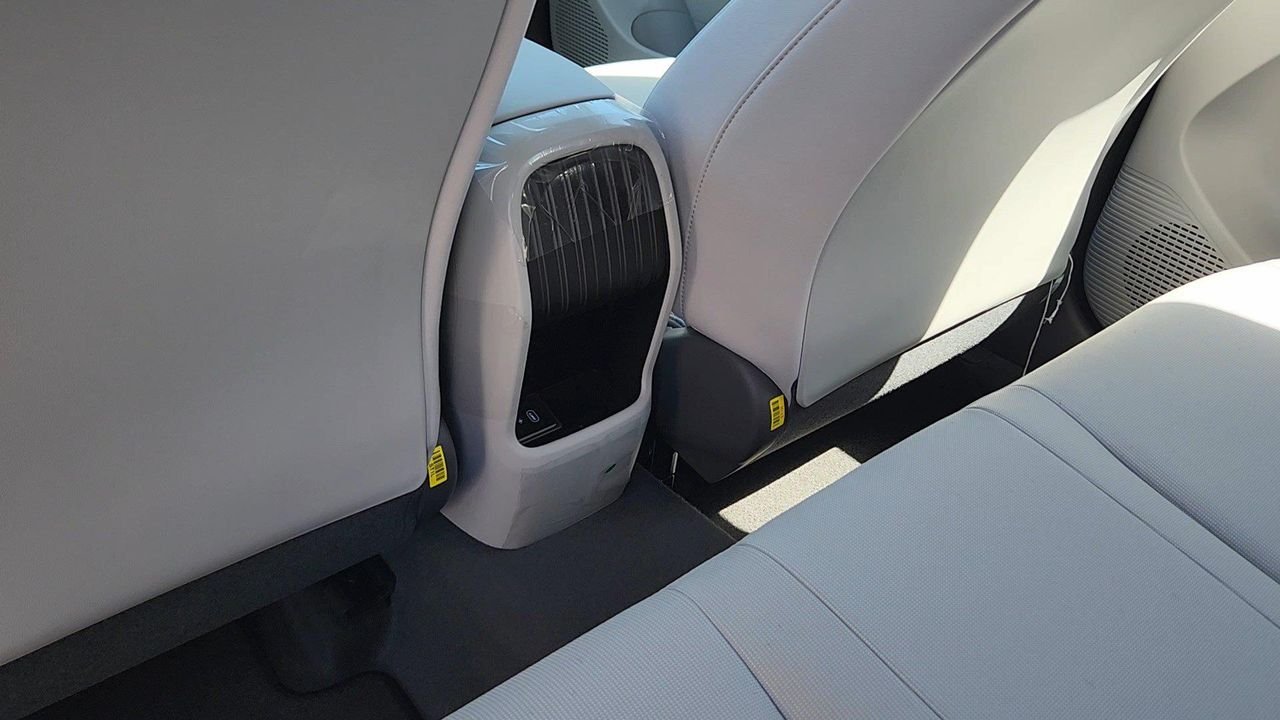 2026 Hyundai Kona SE - Photo 16