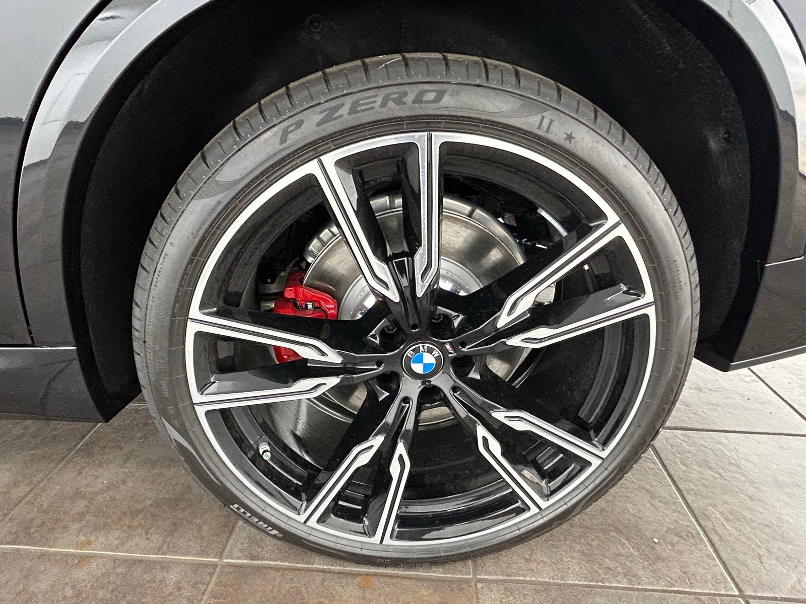 New 2026 Black Sapphire Metallic BMW M60i image 36