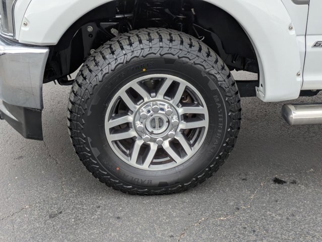 Used 2018 Oxford White Ford LARIAT image 42