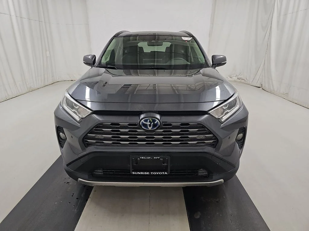 Used 2020 Toyota RAV4 Limited with VIN JTMDWRFV2LD068045 for sale in Kansas City
