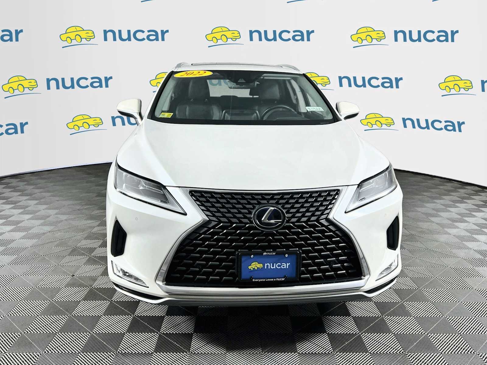 Used 2022 Eminent White Pearl Lexus  image 2