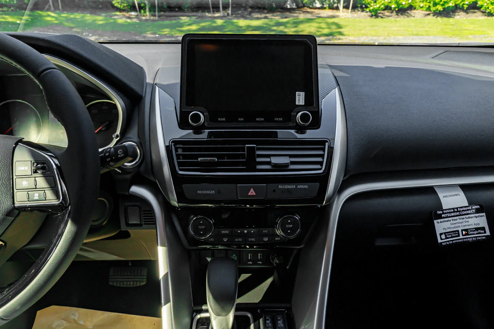 New 2025 Silver Mitsubishi SE 1.5T S-AWC image 17