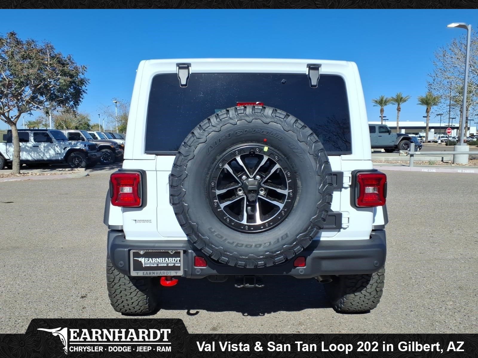 New 2026 Bright White Clear-Coat Exterior Paint Jeep Rubicon X image 5