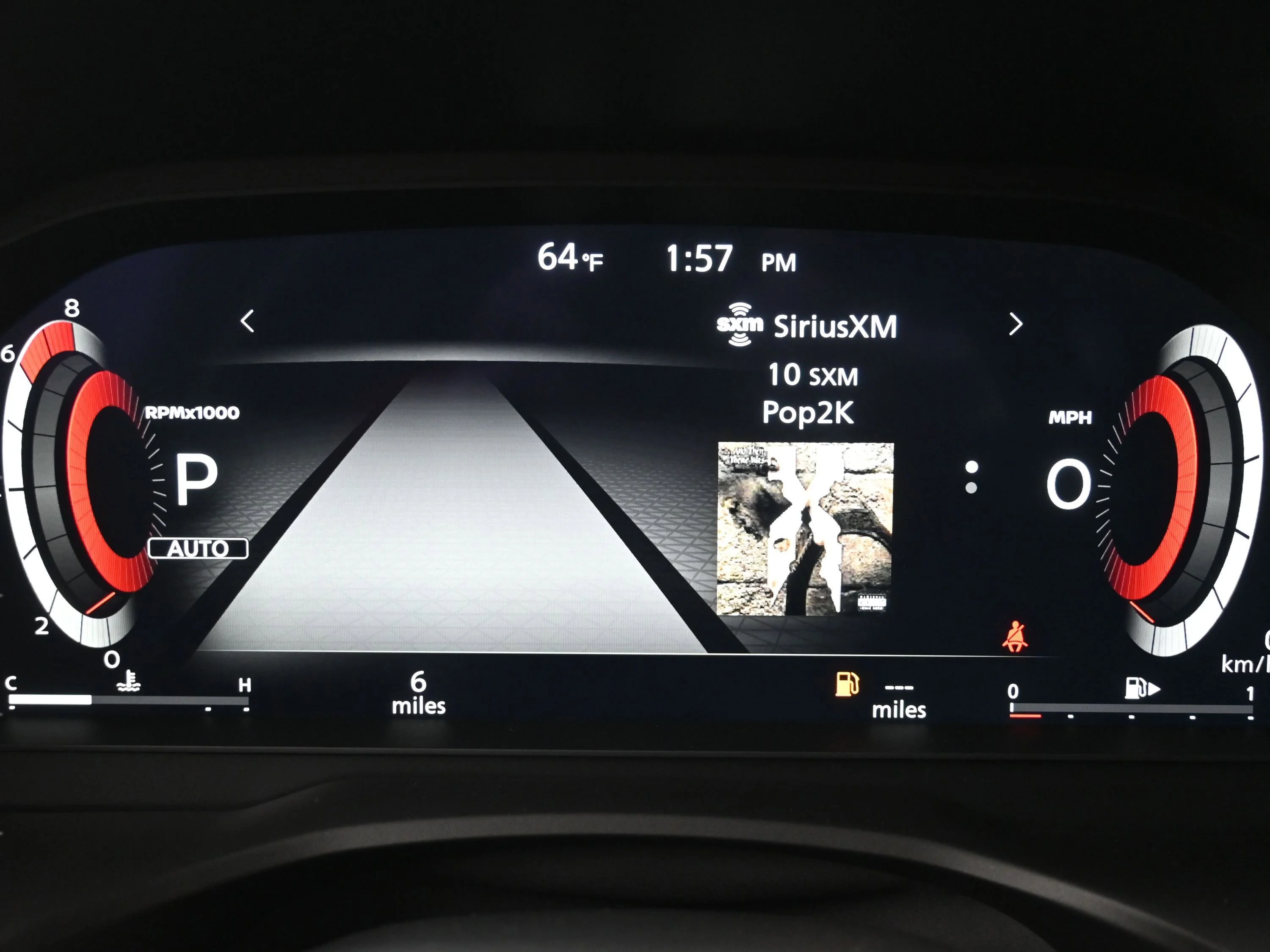 New 2026 Champagne Silver Metallic/Super Black Nissan Platinum image 22
