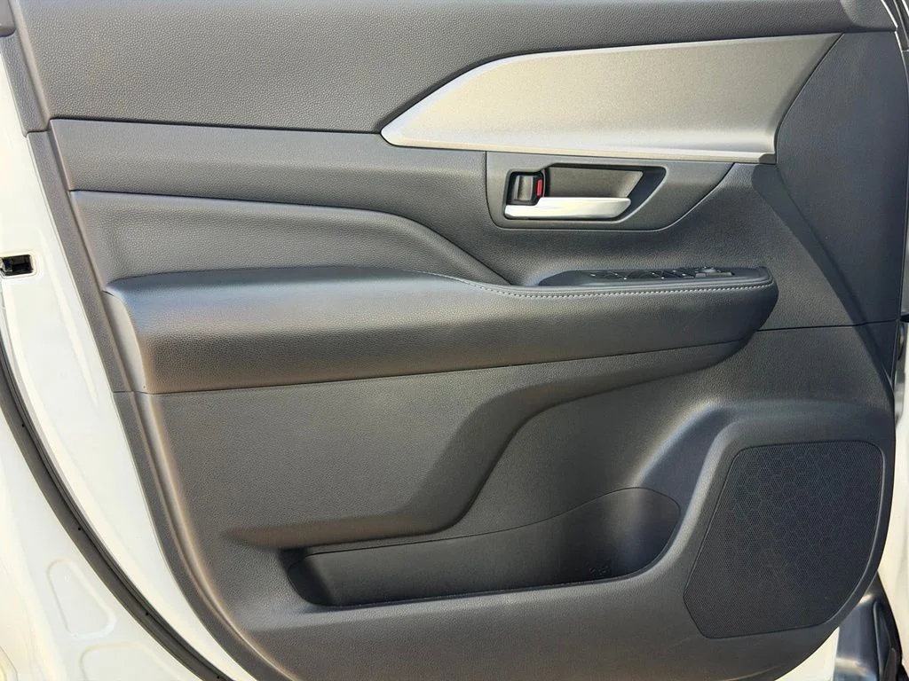 Used 2025 Beige Toyota XLE image 23