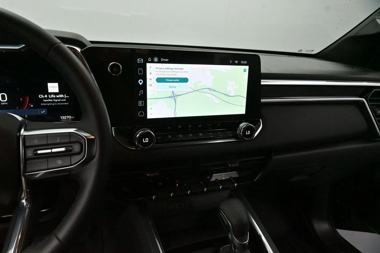 Used 2025 Onyx Black GMC Elevation image 18