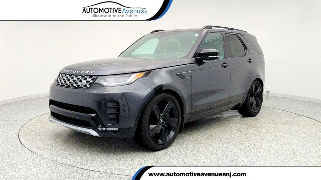 2024 Land Rover Discovery P360 Metropolitan Edition's photo