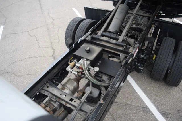 2025 Ford F-550 Super Duty Chassis Cab XL - Photo 22
