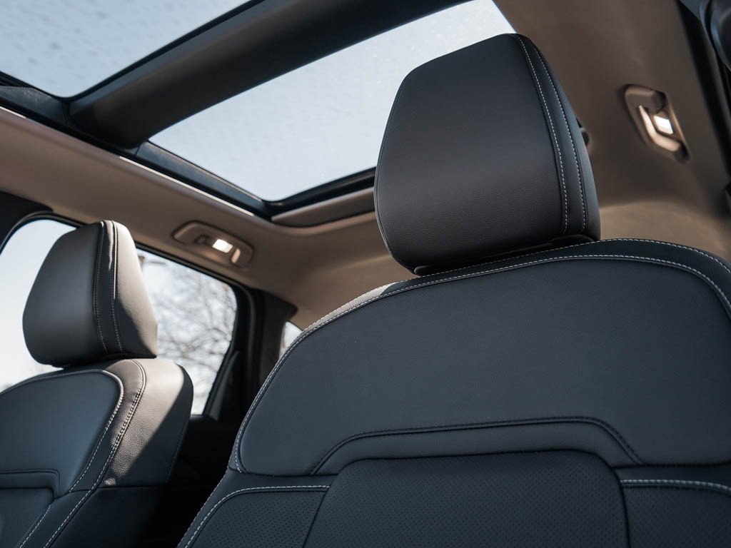 New 2026 Machine Gray Metallic Mazda 2.5 S Premium AWD image 20