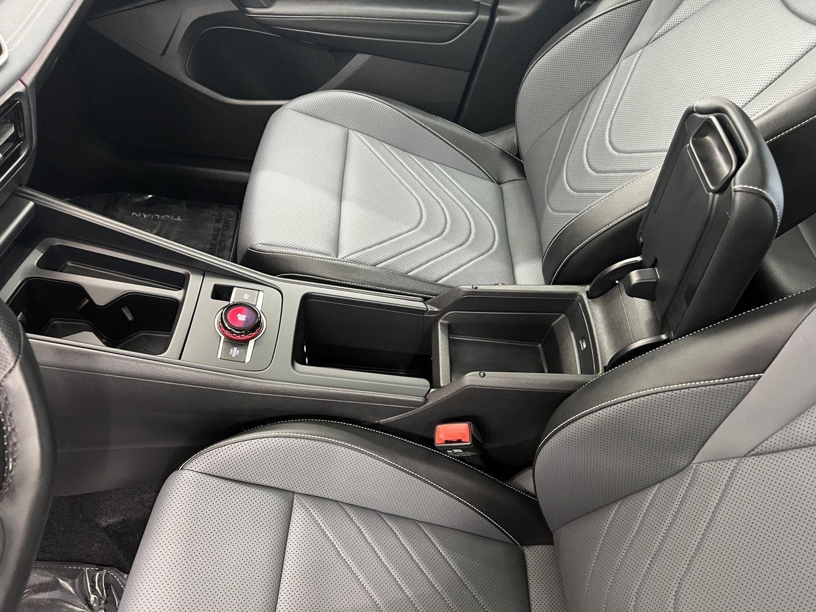 2025 Volkswagen Tiguan SE R-LINE BLACK - Photo 21