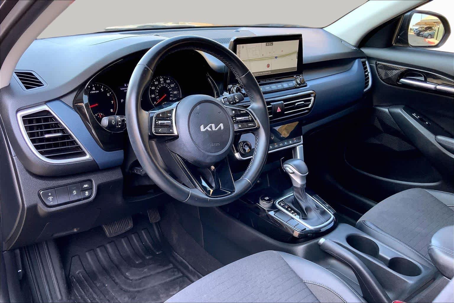 Used 2023 Gravity Gray Kia S image 18