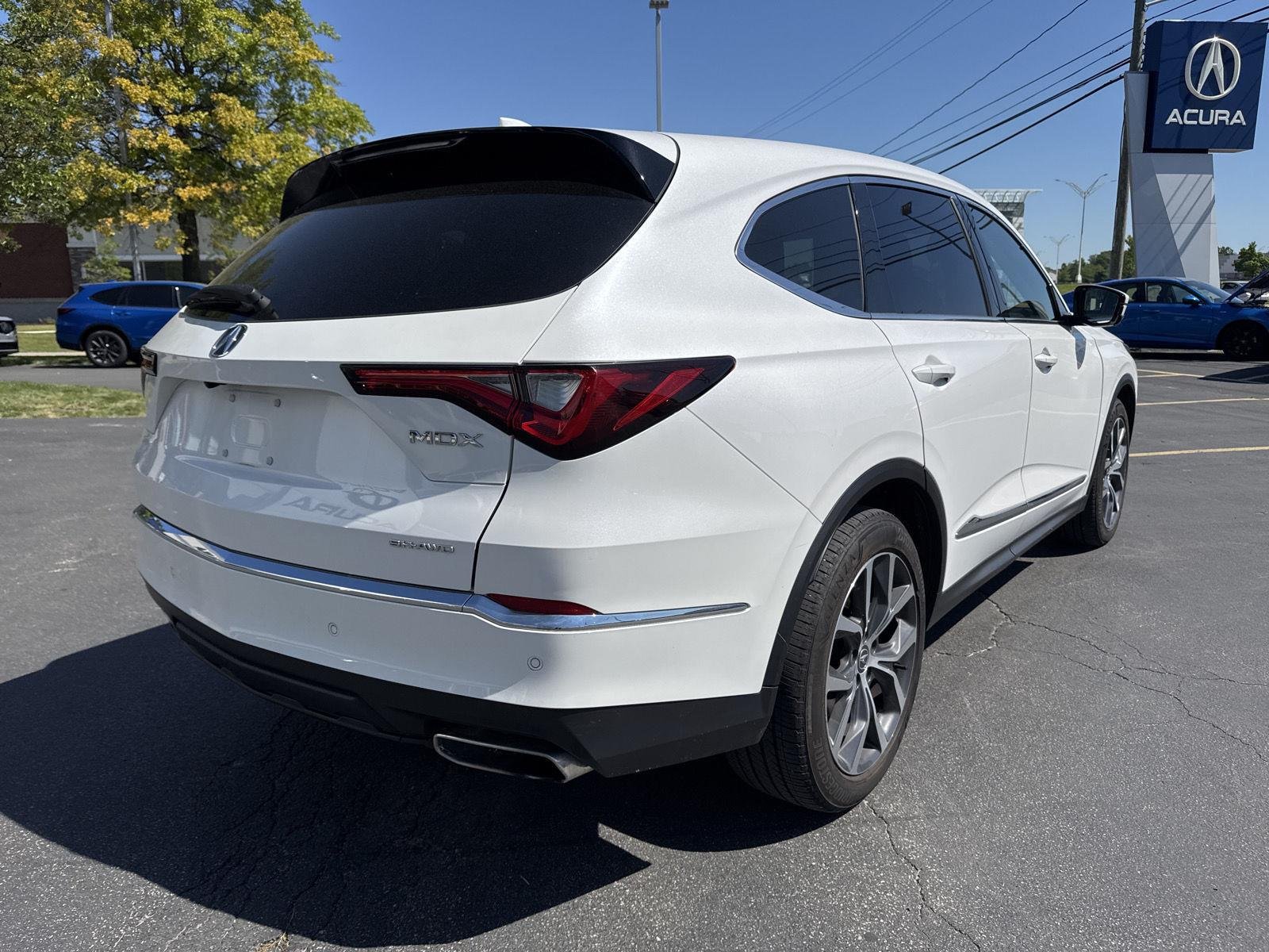 Used 2023 Platinum White Pearl Acura SH-AWD w/Tech image 6