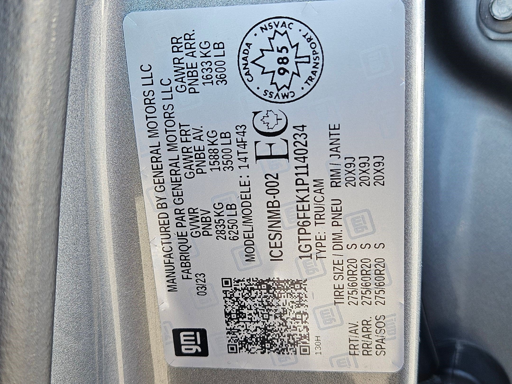 Used 2023 Gray GMC 4WD Denali image 34