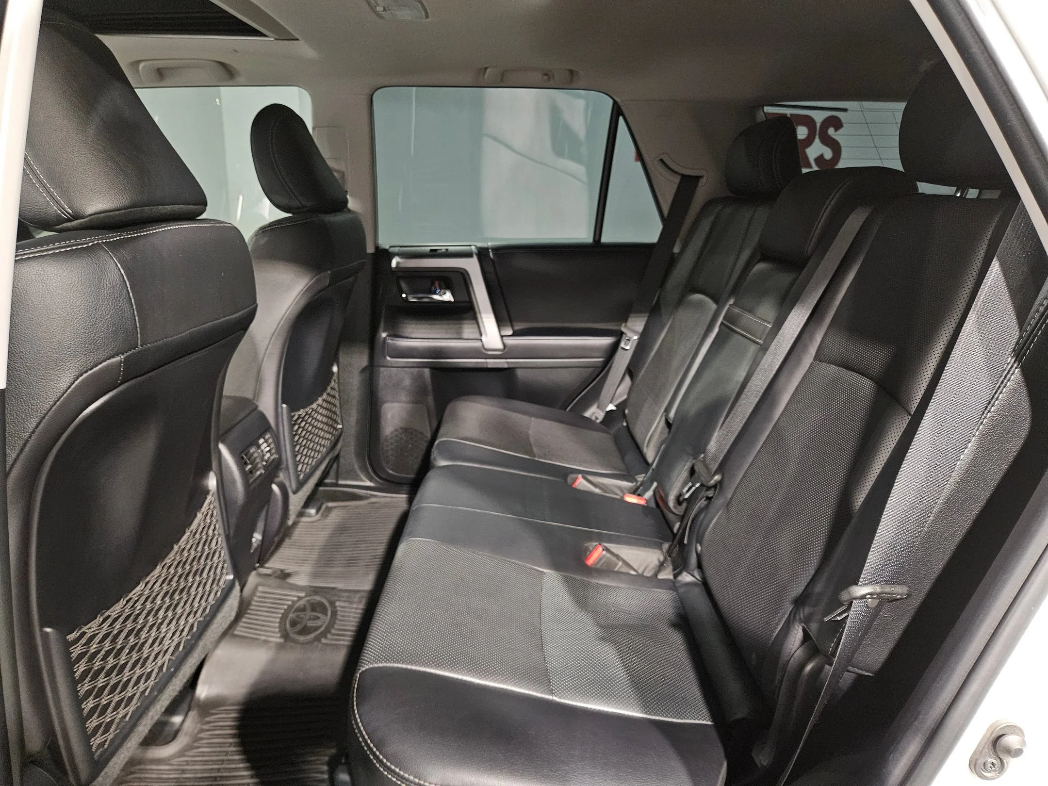 Used 2023 Blizzard Pearl Toyota Limited image 39