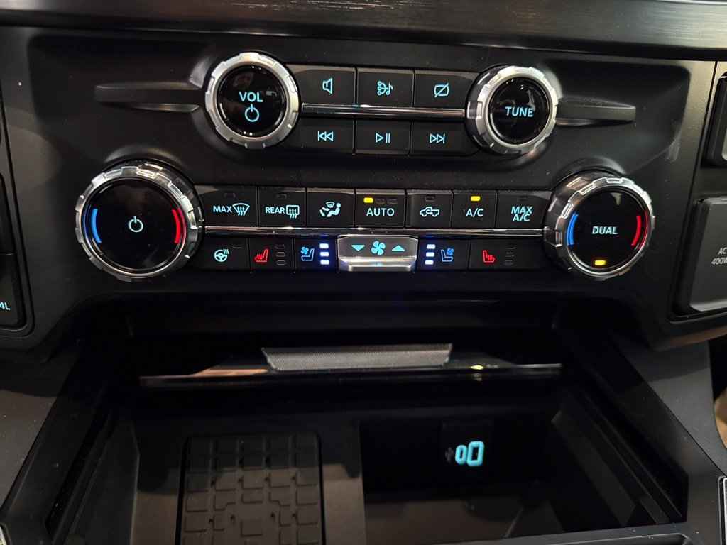 Used 2024 Black Ford Lariat image 19