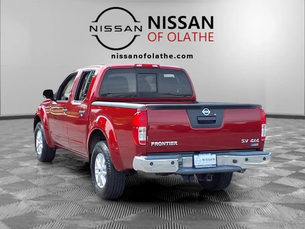 Used 2017 Red Nissan SV image 3