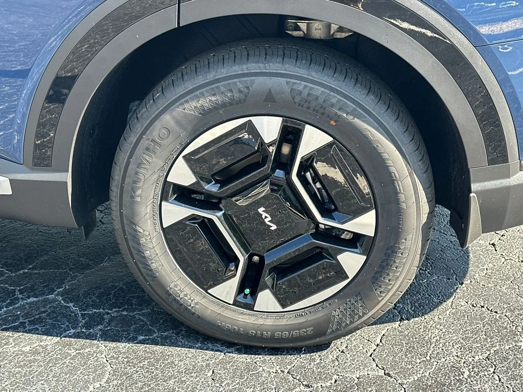 New 2027 Black Kia EX image 20