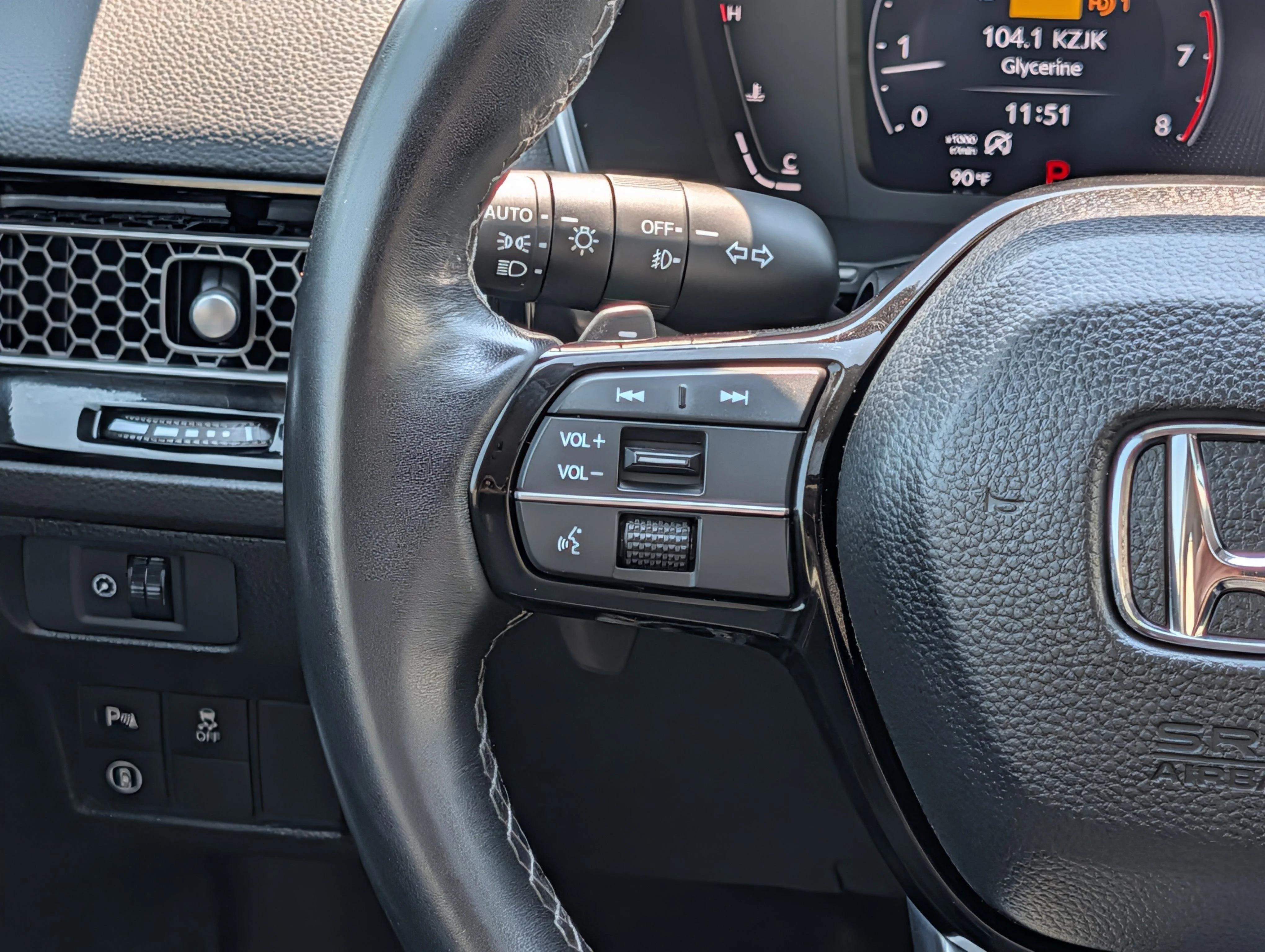 Used 2024 Meteorite Gray Metallic Honda Touring image 21