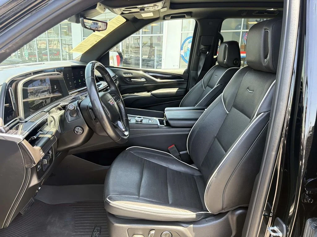Used 2024 Black Cadillac Sport image 20