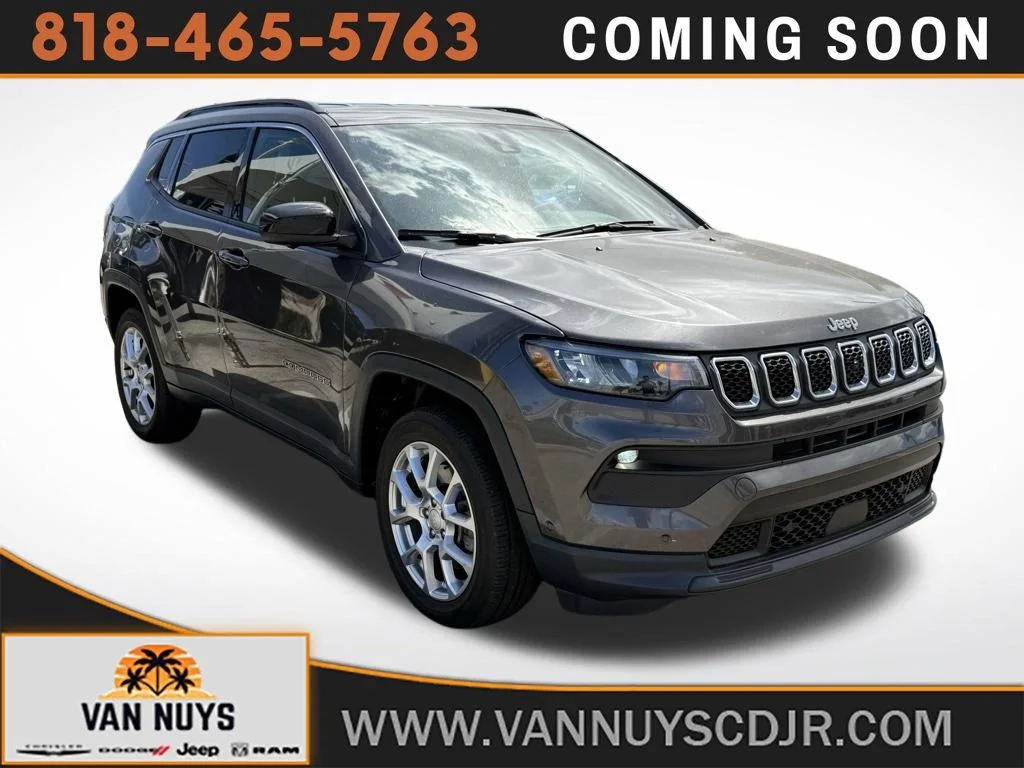 2023 Jeep Compass Latitude Lux 4X4's photo