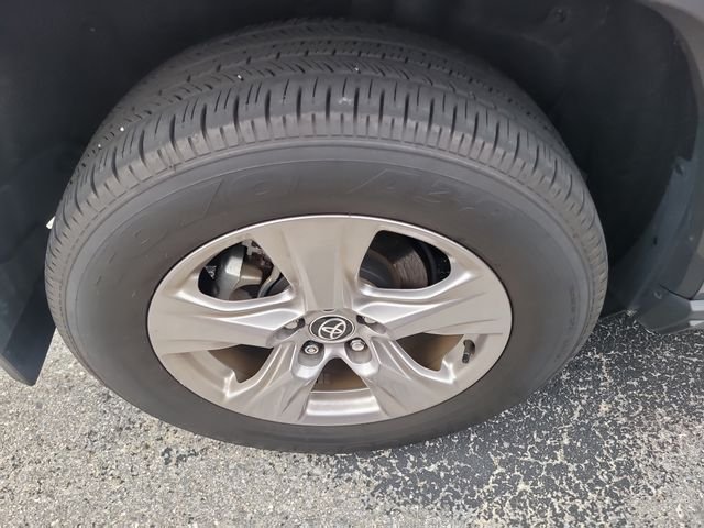 Used 2025 Gray Toyota XLE image 6