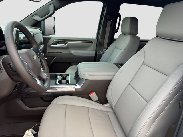 2026 Chevrolet Silverado 3500 HD LTZ - Photo 7