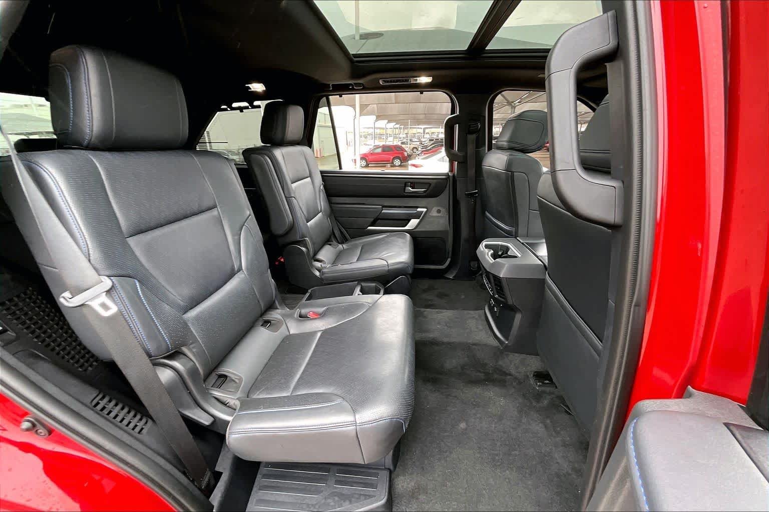 2025 Toyota Sequoia Platinum - Photo 19