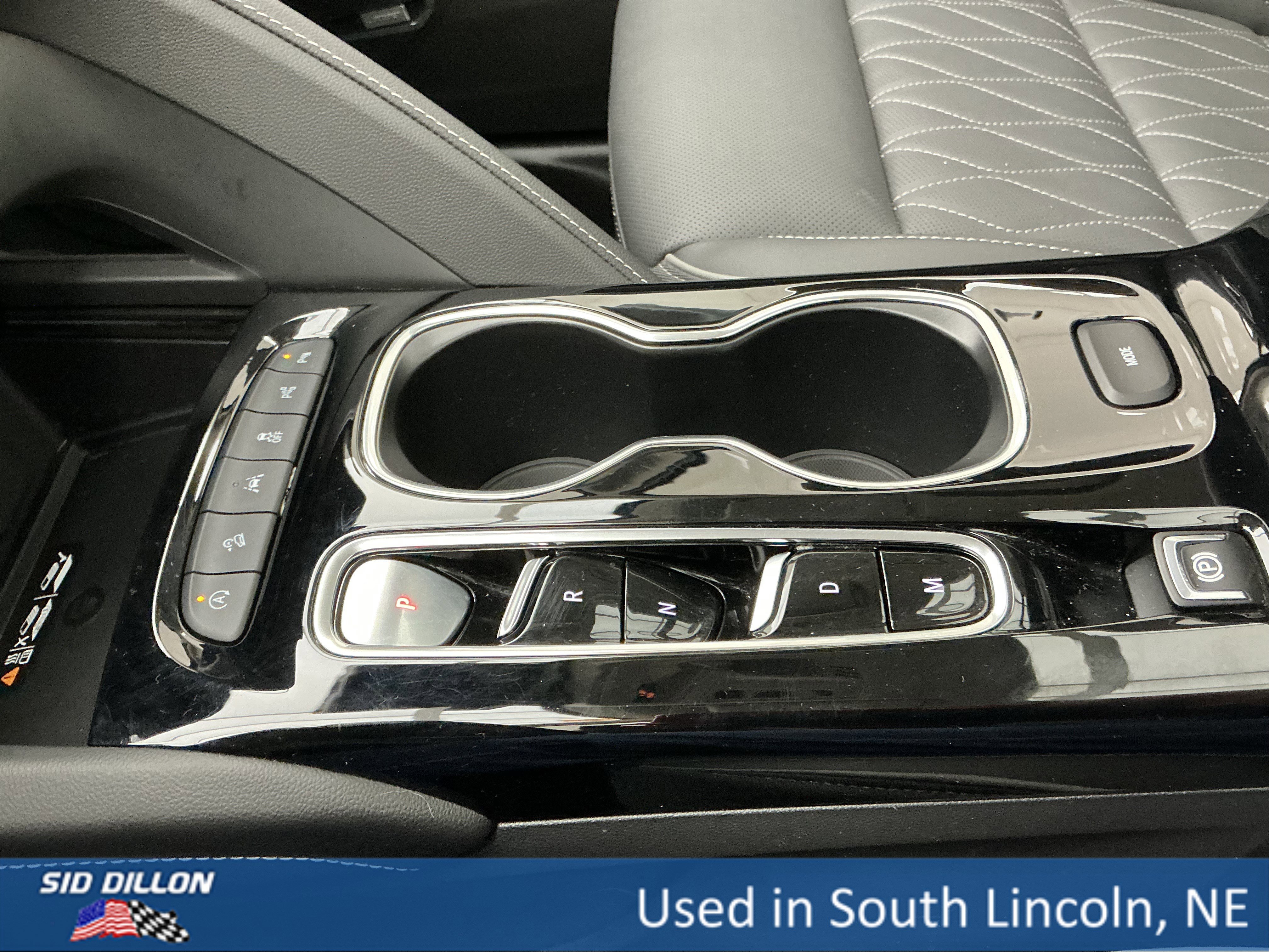Used 2023 Ebony Twilight Metallic Buick Avenir image 13