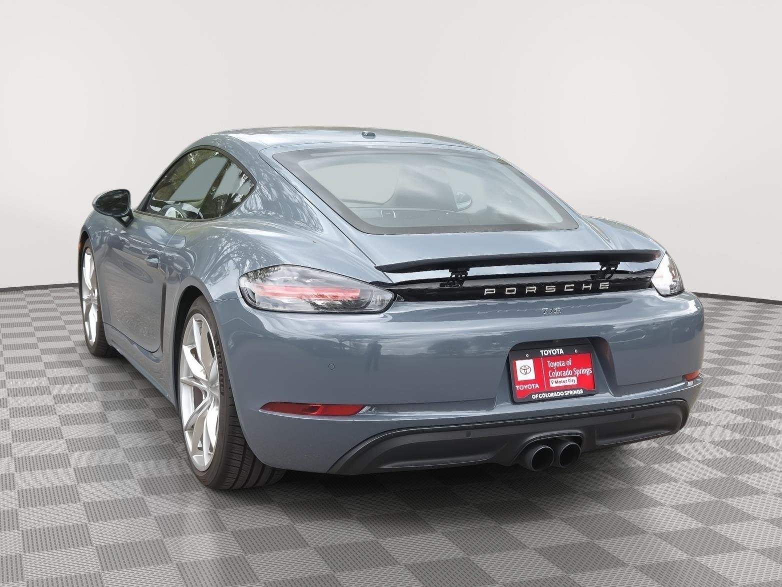 Used 2017 Graphite Blue Metallic Porsche S image 12