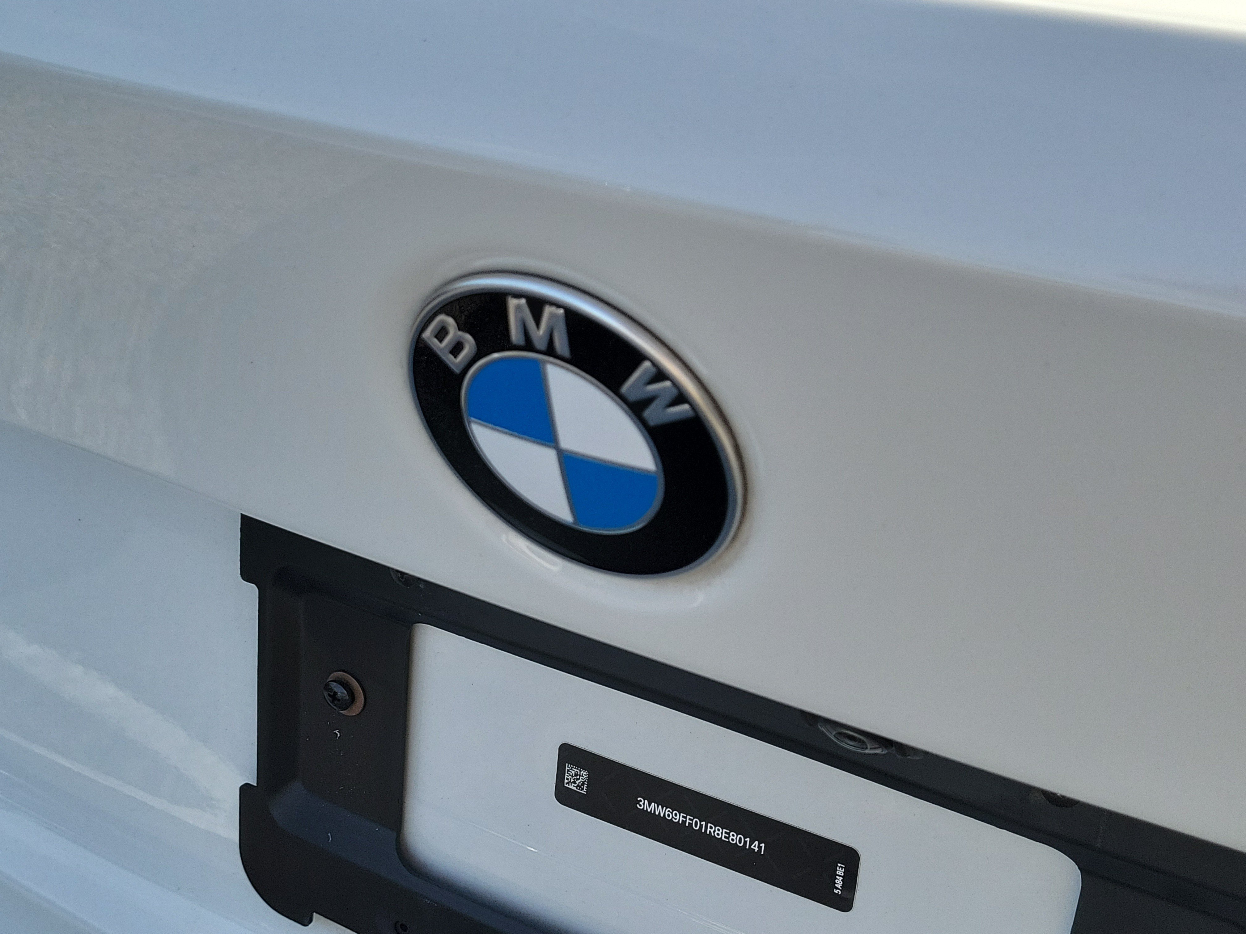 Used 2024 Alpine White BMW 330i image 6