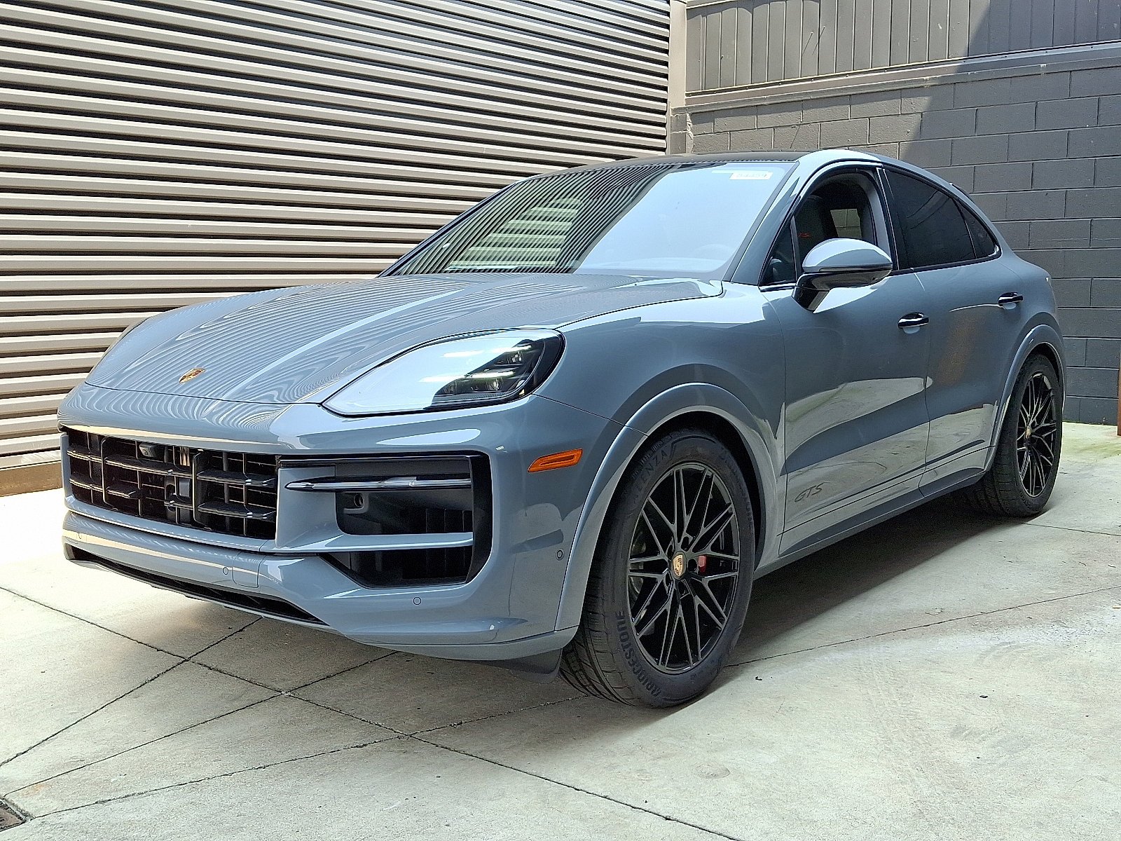 2025 Porsche Cayenne Coup GTS