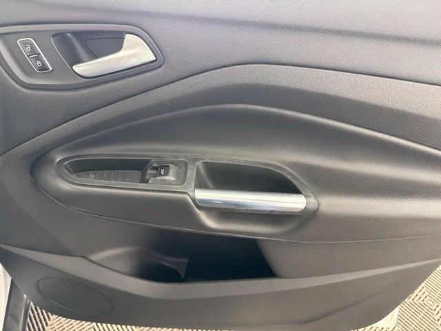Used 2015 White Ford SE image 19